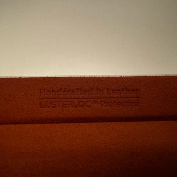 Wolf - Maria Large Zip - Picture 9 of 9